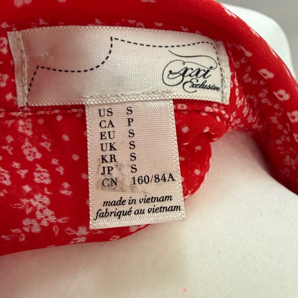 Sheer Red Sleeveless Blouse Sz s - Picture 4 of 4